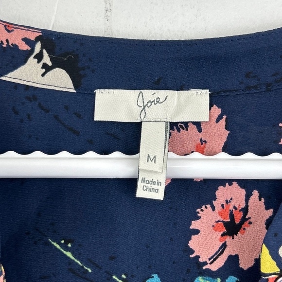 Joie Floral 100% Silk Blouse - Picture 3 of 7